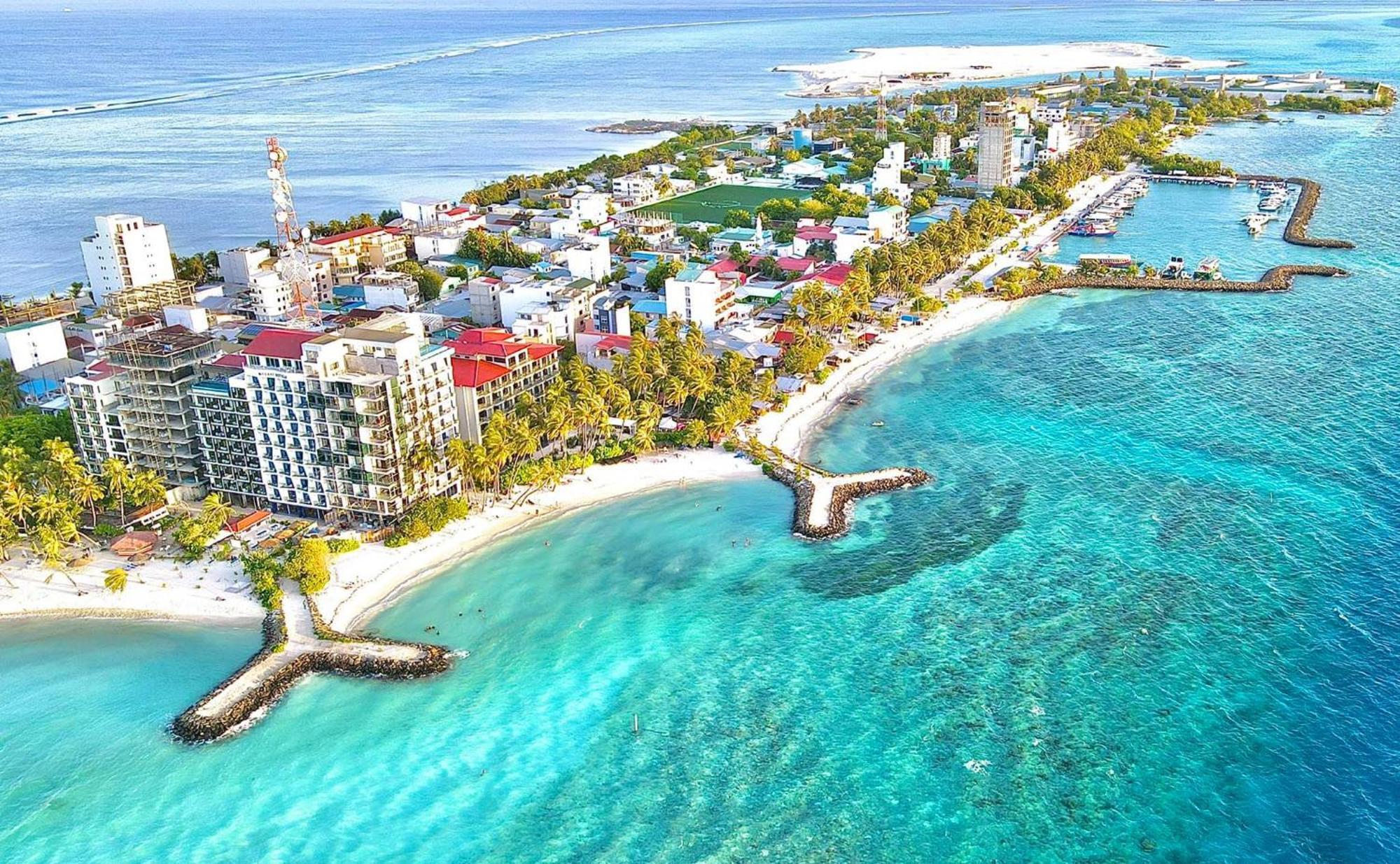 Kaani-Palm-Beach-Hotel-Maafushi-Exterior